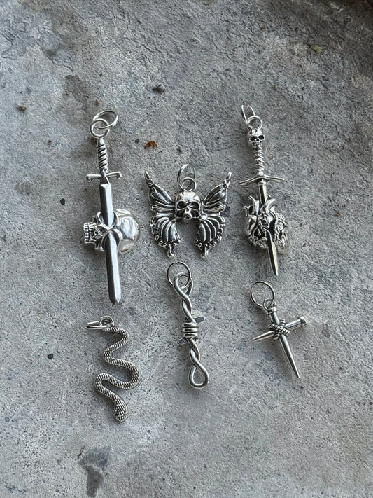 Looks Kill Charm Pack